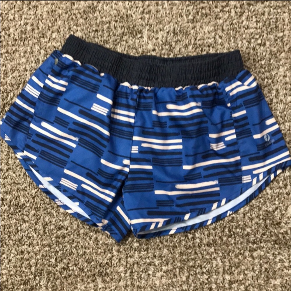 Oiselle Run Shorts Size 4